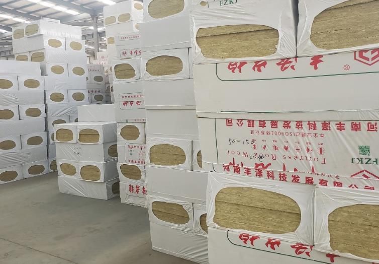 新乡岩棉板有哪些要注意的？